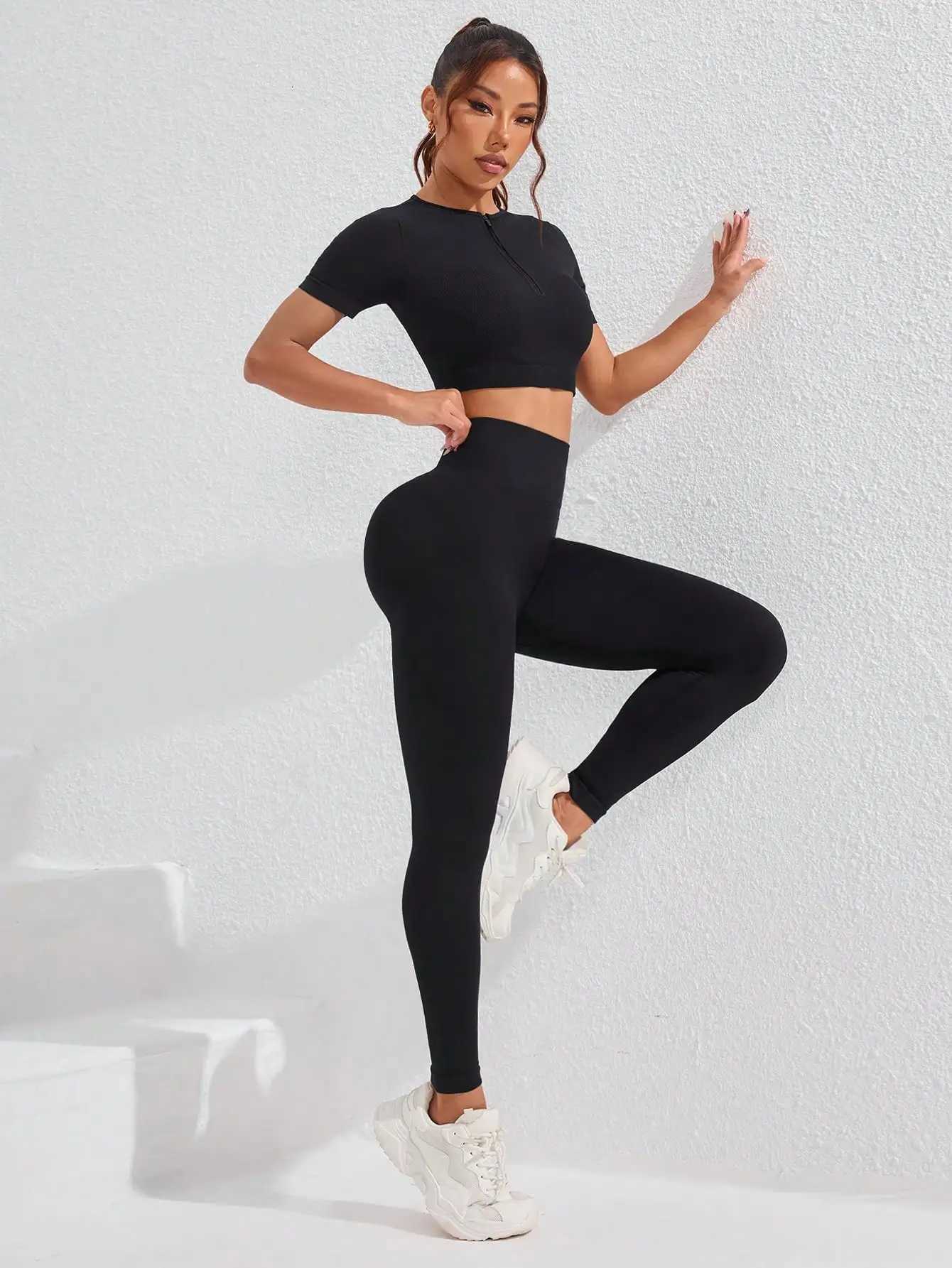 Seamless Yoga Sets Women Workout Sportswear Gym Clothing Short Sleeve Crop Top High Waist Leggings Workout Fitness Sports SuitsT251211