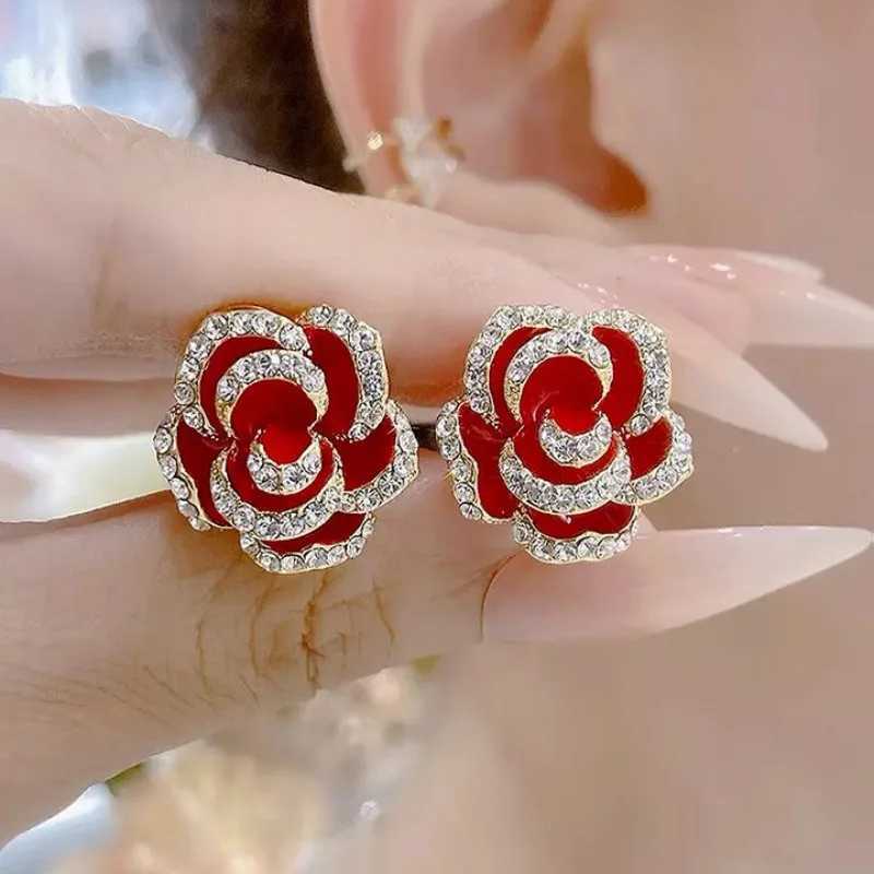 Sexy and Shiny Rhinestone Black lia wer Earrings Luxury Accories for 2025 Fashion Jewelry Wens and Girls Party Y251210