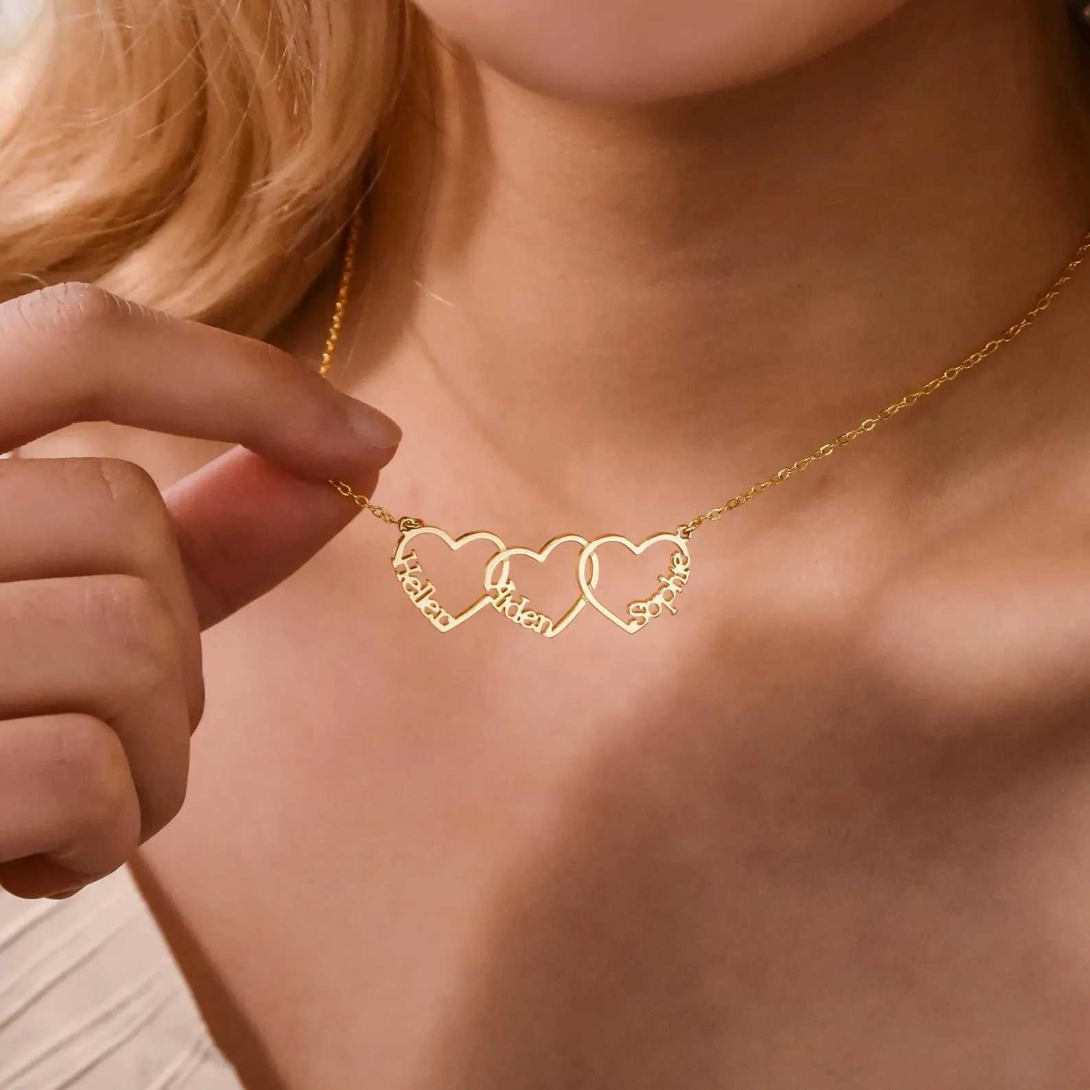 Dreamtimes Multiple Heart Necklace Personalized Name Hearts Necklace Custom Family Name Necklace with Heart Kids Name Necklace M251211