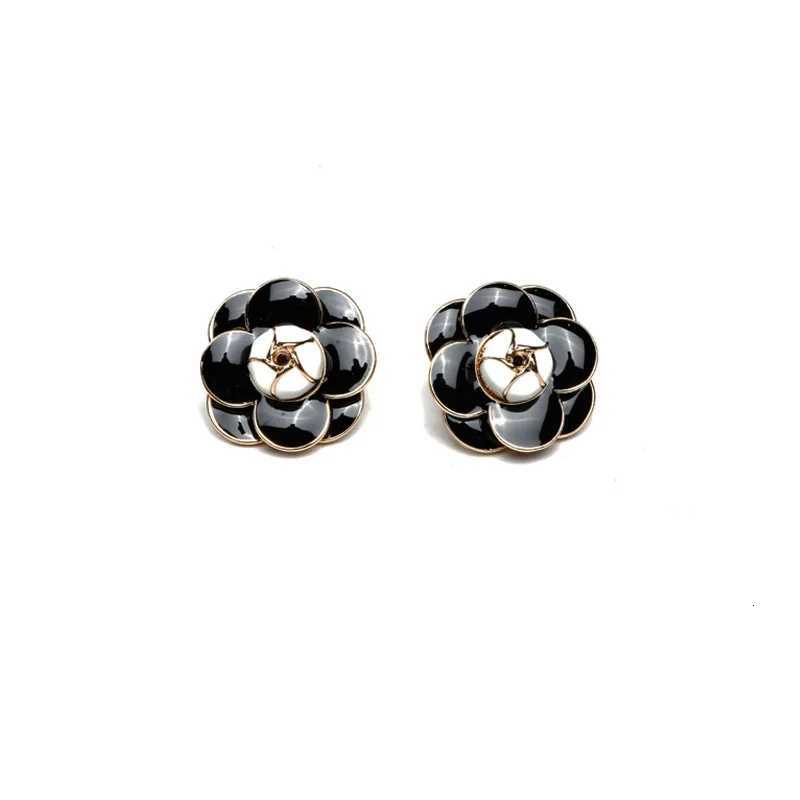 ladies simple black white lia earrings wens enamel wer earrings Y251210