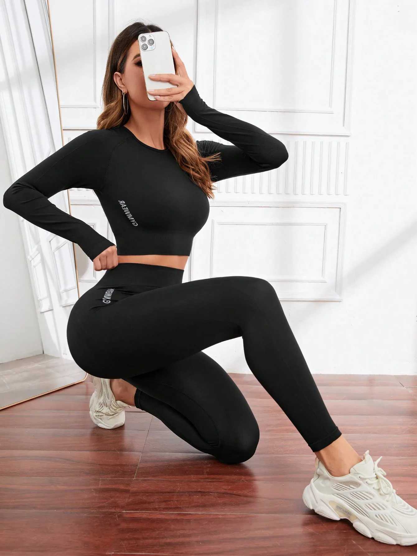 Seamless Workout Sets for Women 2 Piece Leggings Long Sleeves Crop Tops MatchingT251211