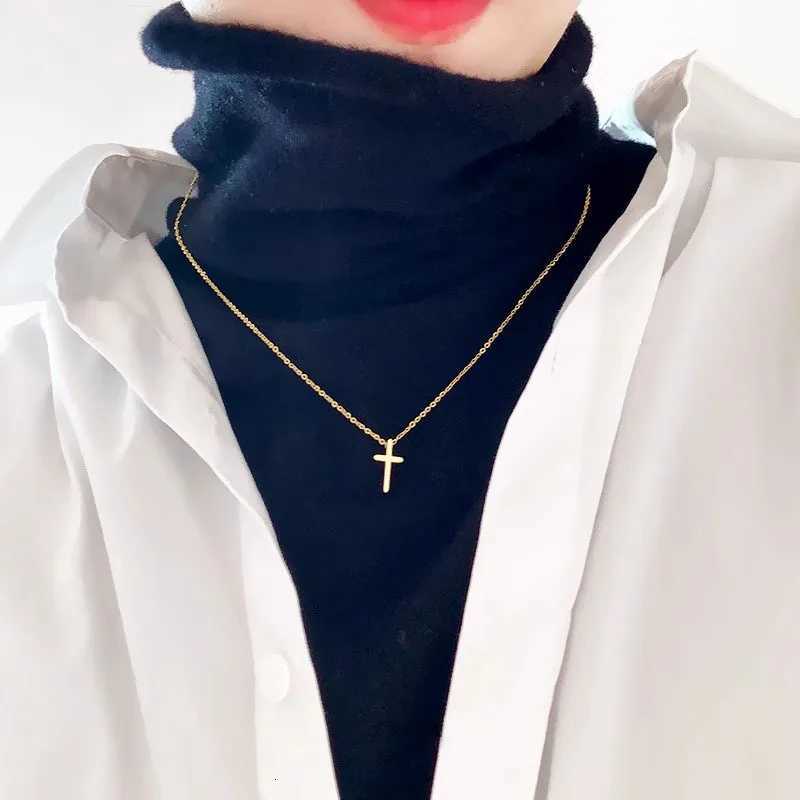 Stainless Steel Cross Necklac Gold Color Necklace for Women Men Exquisite Chain Necklaces Birthday Present Jewelry Accessories M251211