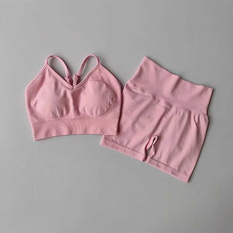 Womens Sexy Slim Fit Yoga Fitness Suit with High Waist Hip Lifting Three Part Shorts And Slim Suspender Sports BraT251211