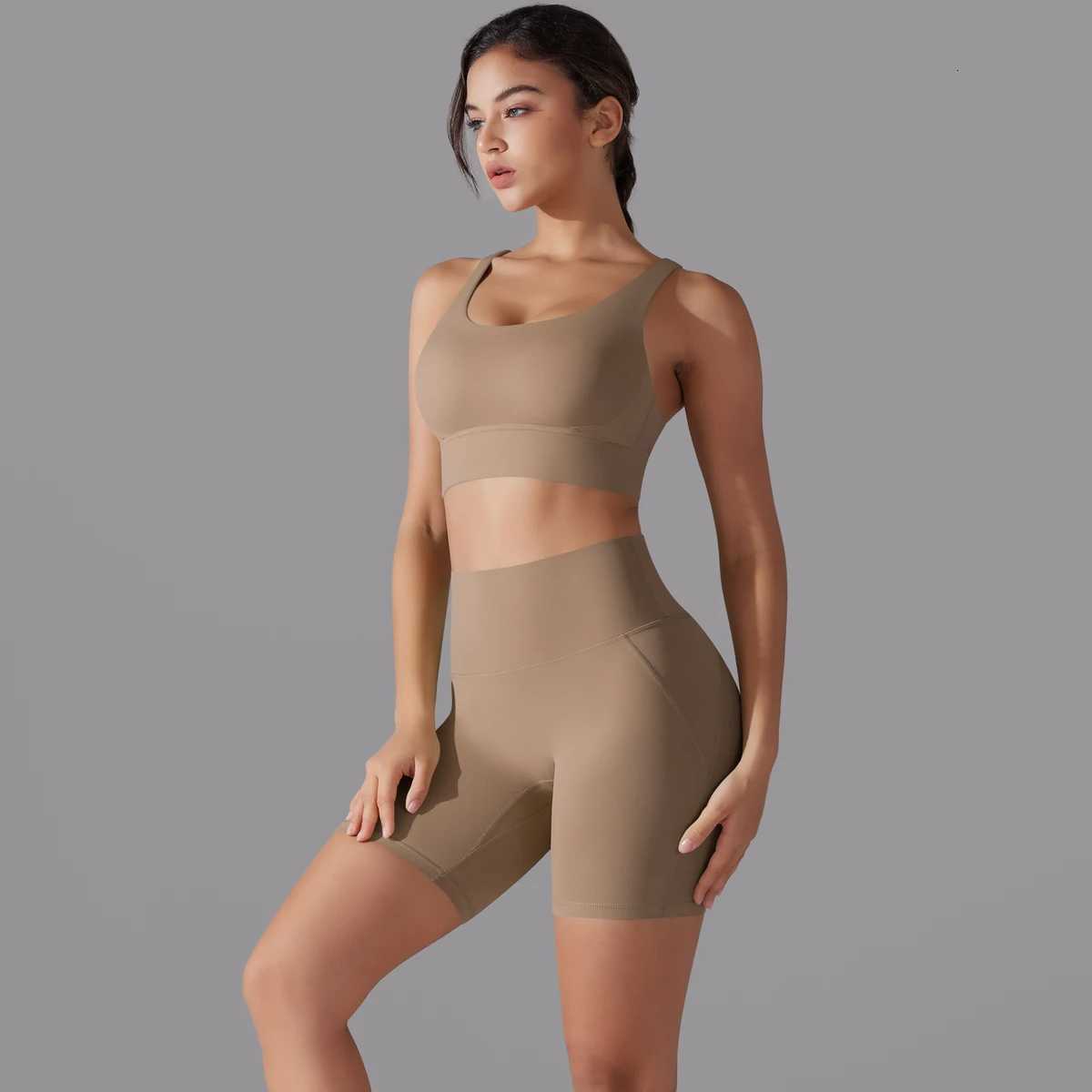 Women Fitness Crop Top Shockproof Sports Bras Women Sexy Yoga Vest Quick Drying Cycling Workout Gym ShortsT251211