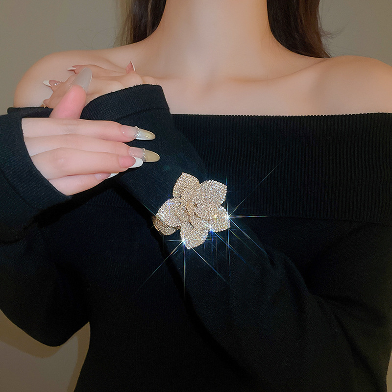 Adjustable Inlaid Diamond Three-Dimensional Flower Exquisite Fashion Bracelet Cross-Border New Product Light Luxury High-End Sense Elegant Jewelry - view 5