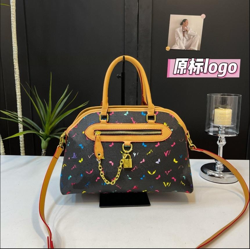 Designer Shoulder Bag Tote Women Crossbody Bags Leather Luxury Old Flower Diane Baguette Handbag Large-capacity Canvas Strap Embossed Letters Woman Wallet Purse H1