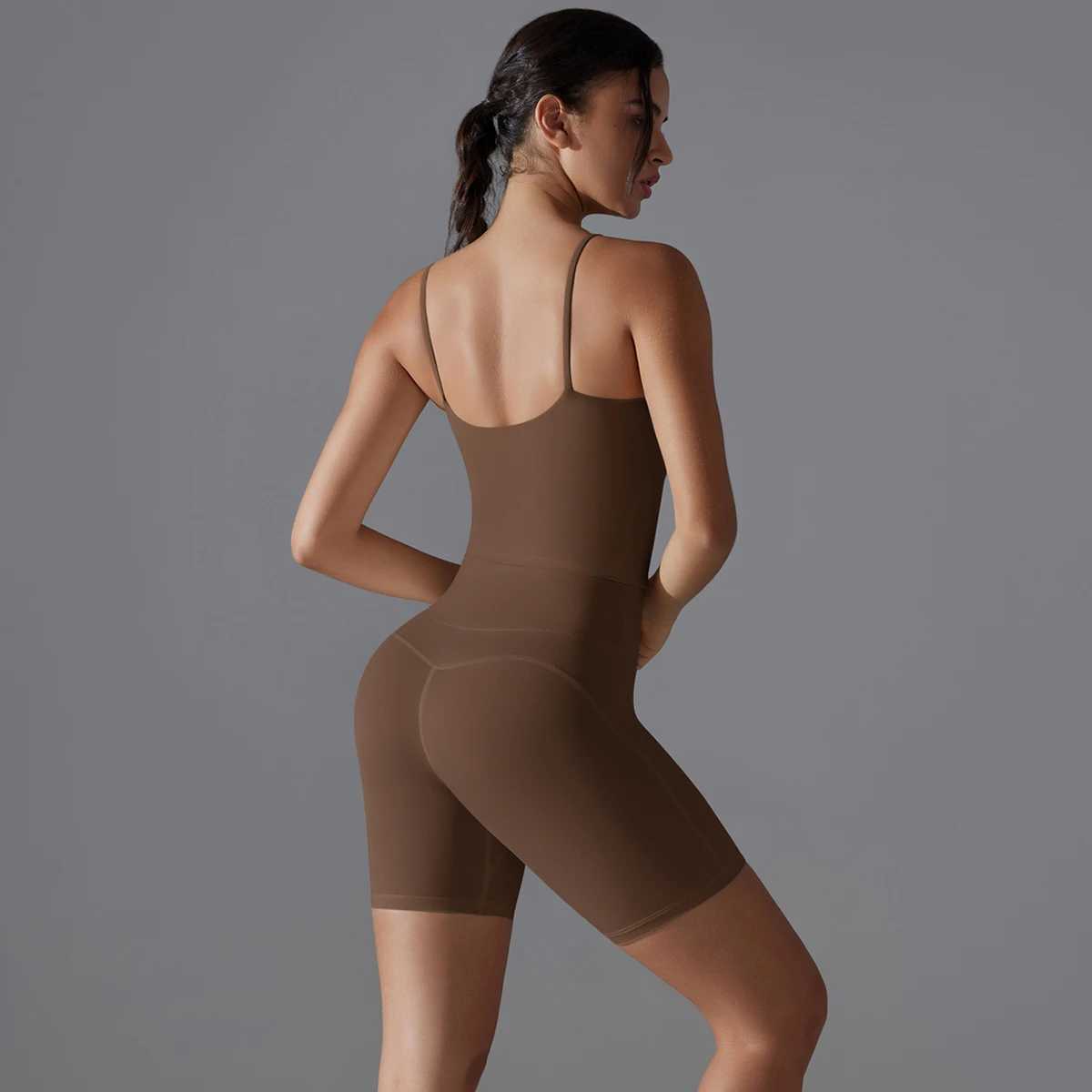 Women Fitness Crop Top Shockproof Sports Bras Women Sexy Yoga Vest Quick Drying Cycling Workout Gym ShortsT251211