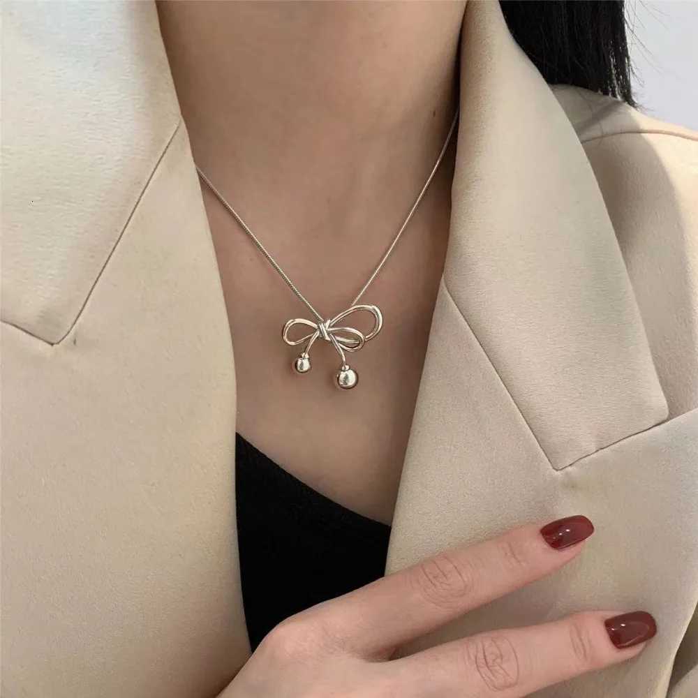 Fashion Simple Bowknot Necklace for Women Chain Trend Jewelry Accessories Gifts M251211