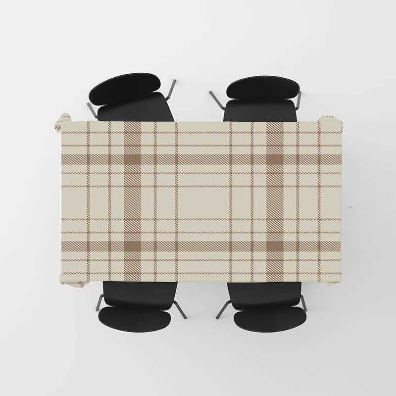 Modern checkered dining tablecloth set for home decor with elegant plaid design beige kitchen table cloth on H251211
