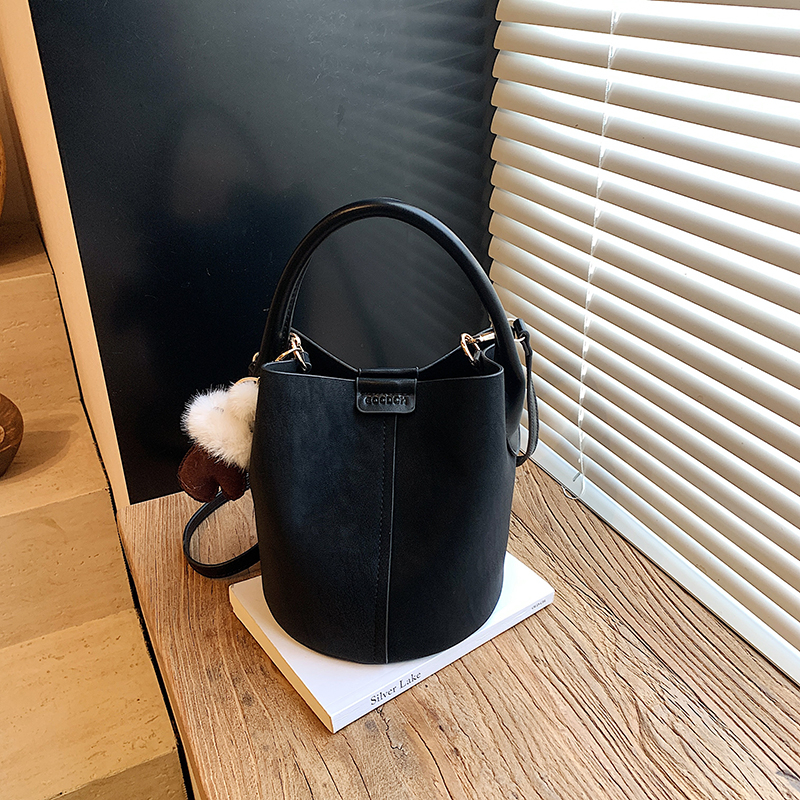 Winter Fashion, Min… - image