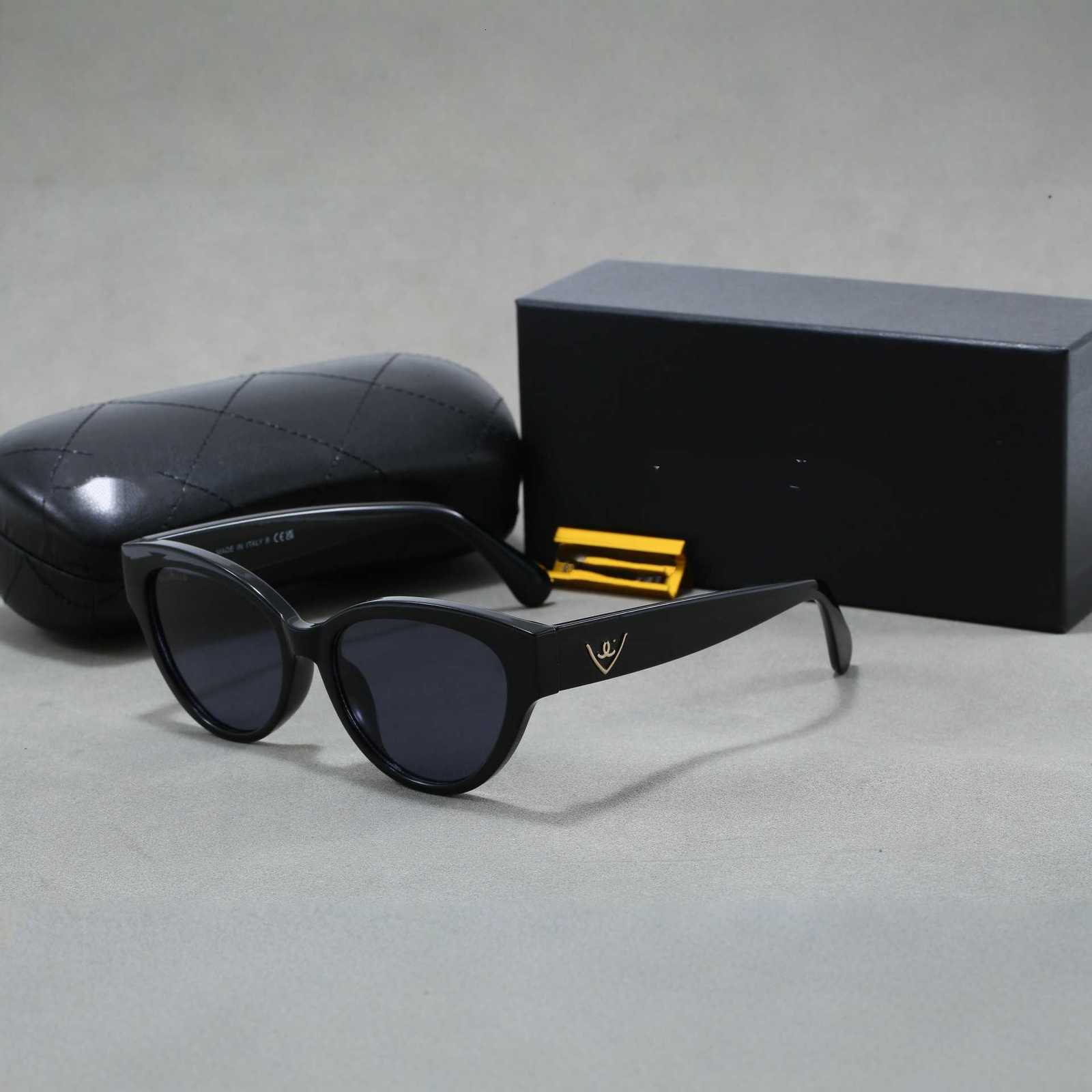 Fashion designer CH sunglasses top quality Celebrity No-Makeup Cat Eye Heart Black Glasses Frame for Women Trendy Face-Slimming 3436