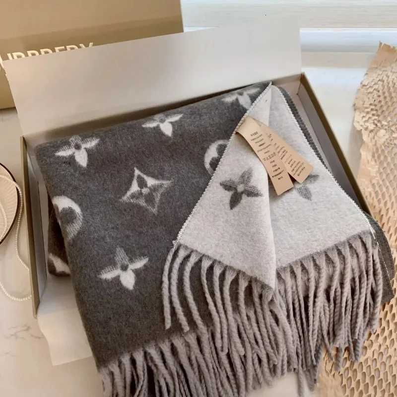 2025 wysokiej klasy dwustronny szalik z kashmeru kobiece litery stare kwiaty imitacja weny szyi ciepe szalik strumienie Sophie Y251211