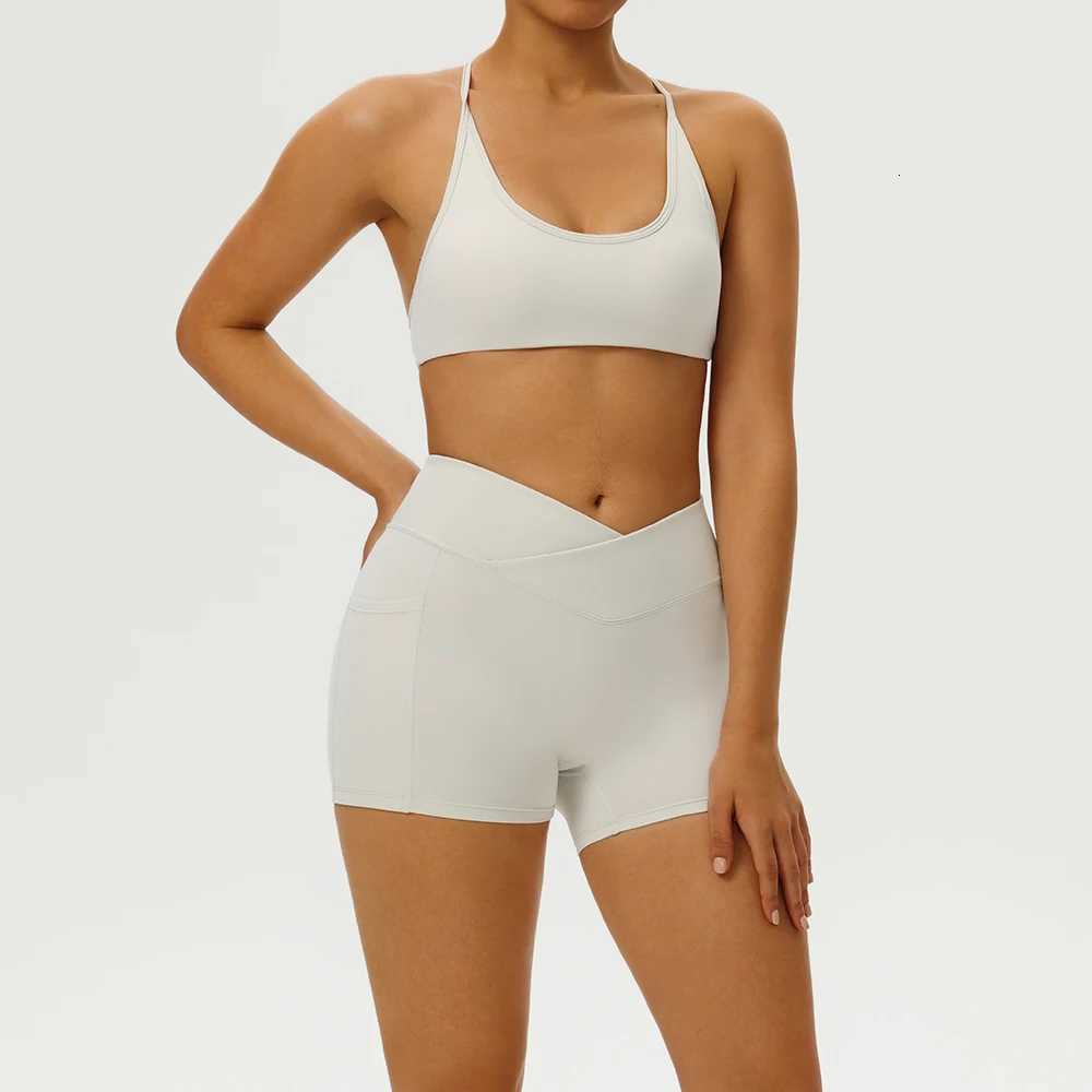 2 Pieces Yoga Suit for Womens Fitness European and American Gym Clothes Quick-dry Sports Bra Matching Pants Shorts Workout SetT251211