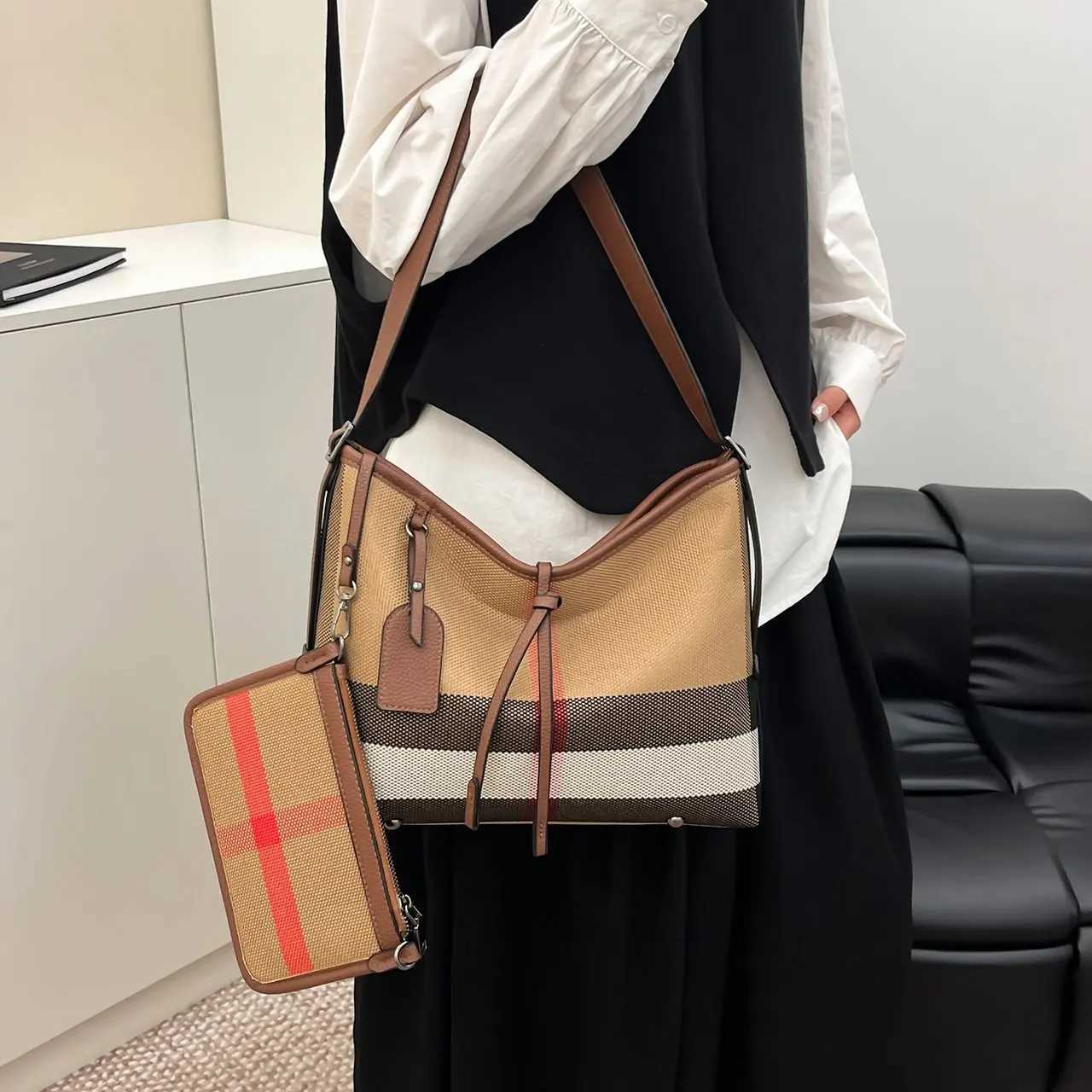 Elegant Crossbody Messenger Bag For Wen Leather Handbags Tote Shoder Bag By Famous Brand Classic And Chic Y251211
