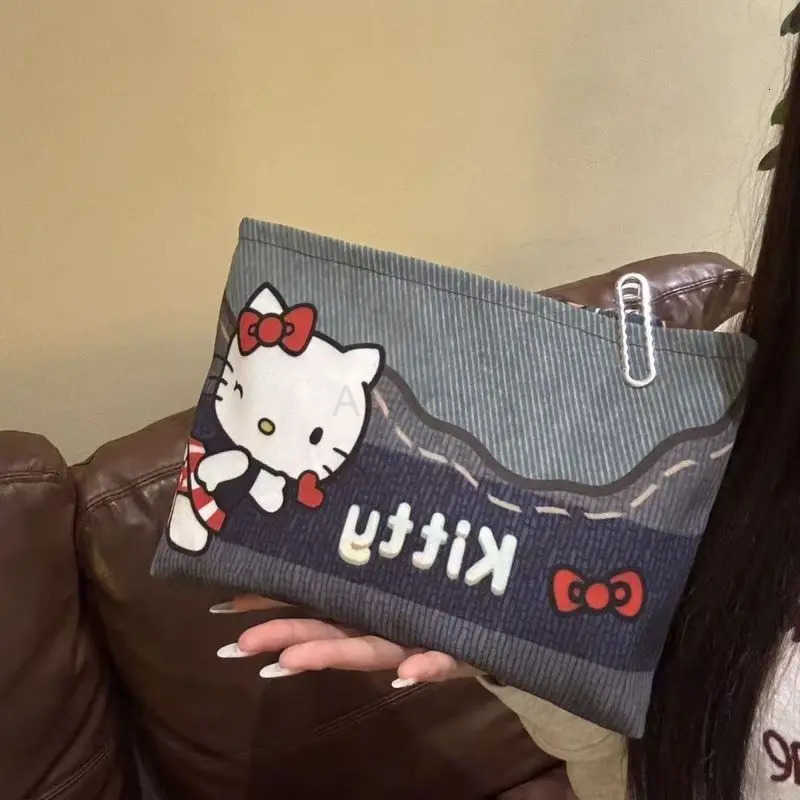 Sanrio Cute Hello Kitty Girl Cosmetic Bag Kawaii High-capacity Portable Travel Zipper Storage Bag Cute Earphone Bag Coin Purse H251211