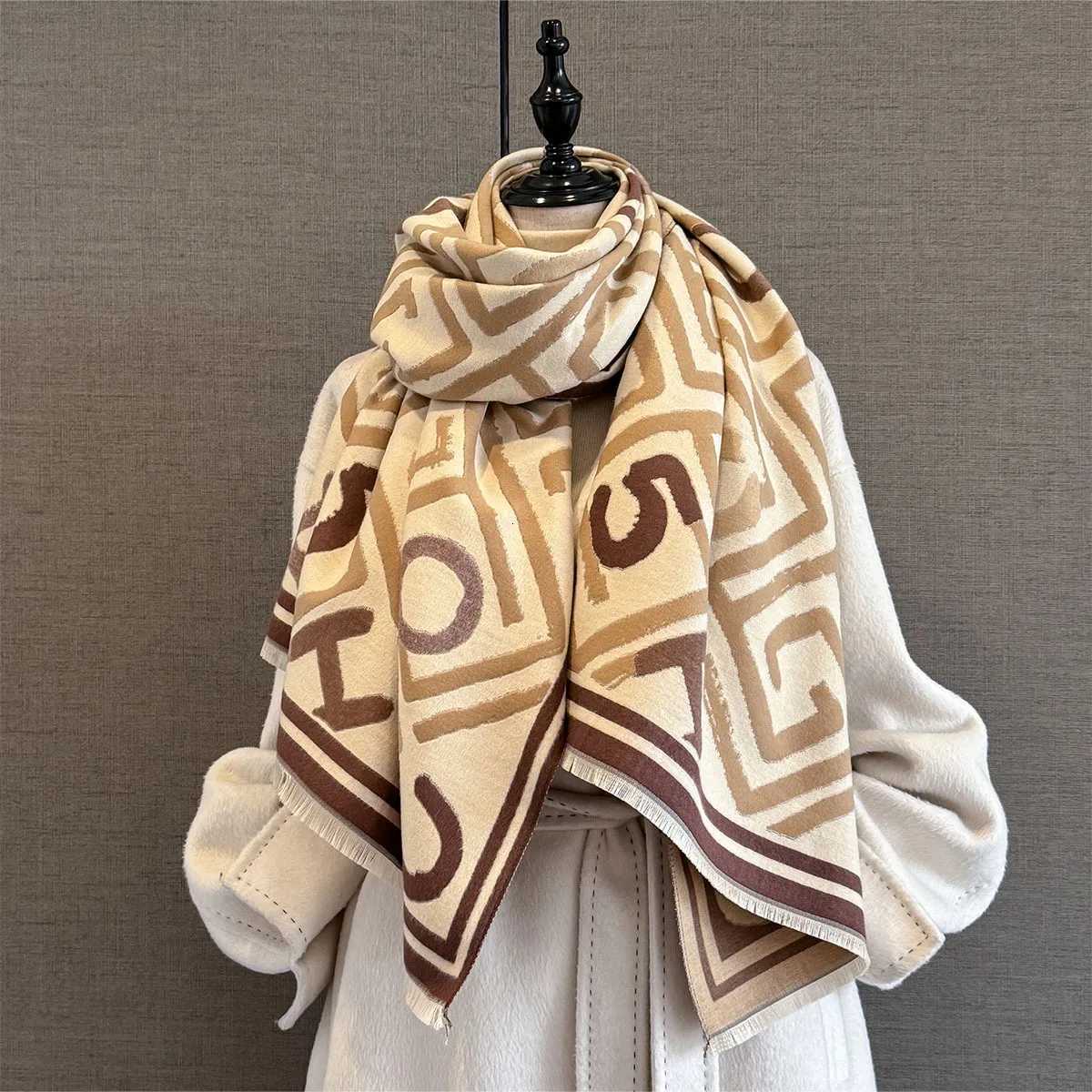 New Geometry Design Winter Pashmina Scarf Two-Sided Jacquard Scarves High Quality Women Thicken Wrap Shawl Ladies Brand Echarpe Y251211