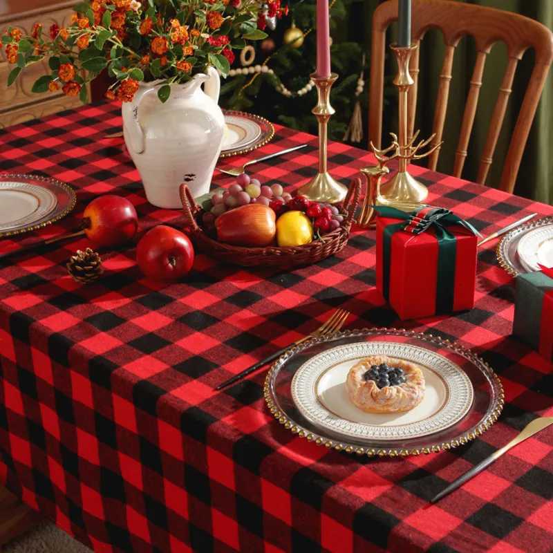 Christmas Checkered Ruffles Tablecloth Plaid Xmas Table ClothsWinter Farmhouse Table Decor for Dining Parties Holiday H251211