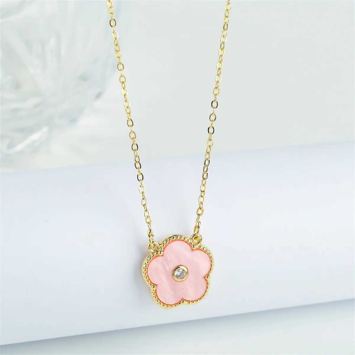 Hotsellingfashion Lucky fiveflower set zirconium womens necklace gift jewelry womens shamrock party M251211