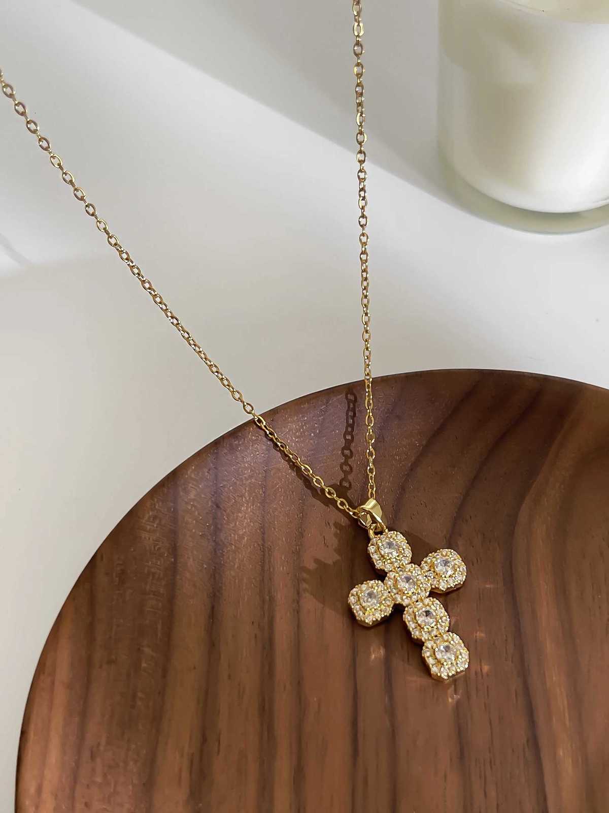GHIDBK Fashion Shiny Cubic Zirconia Metal Copper Cross Pendant Necklace for Women Stainless Steel Chain High Quality Jewelry M251211
