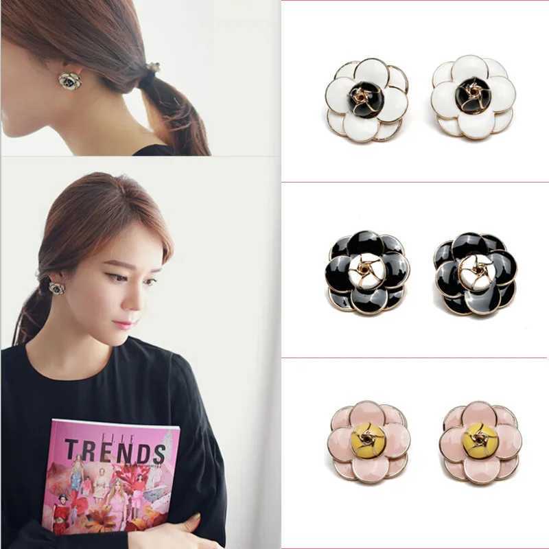 ladies simple black white lia earrings wens enamel wer earrings Y251210
