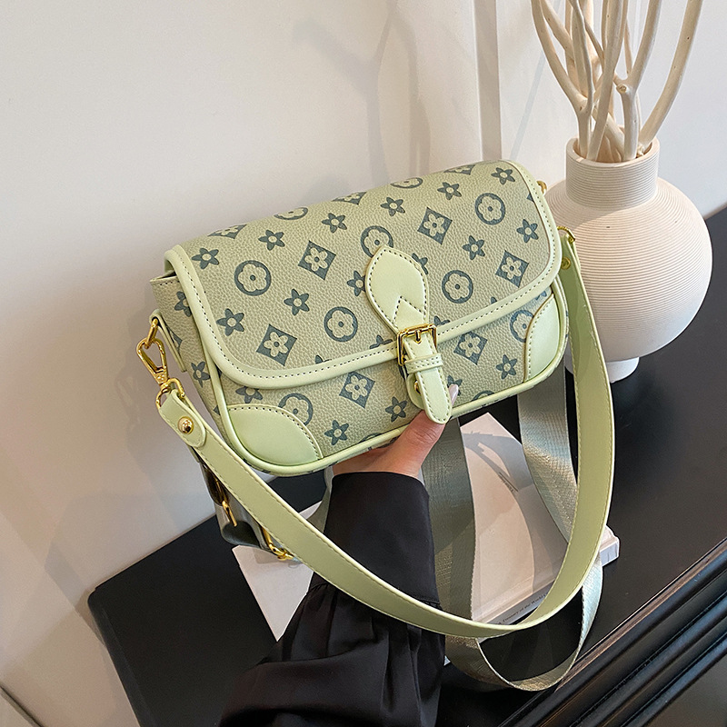 Designer bag 2025 New Classic Printed Pillow Bag Casual Trend Fashion Style Boston Bag for Women