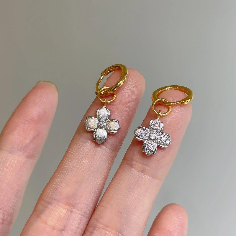 Light Luxury Retro … - image