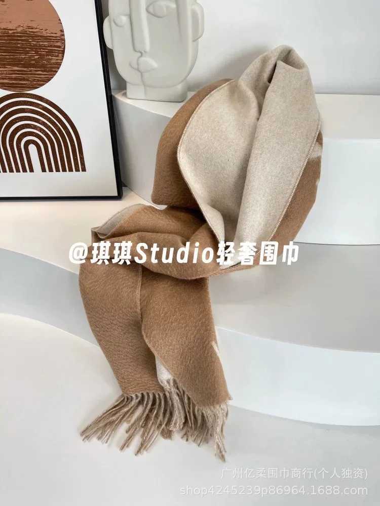 Luxury Design Fashion Men Women Scarf Long Warm 100 Wool High Quality Winter Scarf Cashmere Scarves ladies Shawl Wrap Pashmina Y251211
