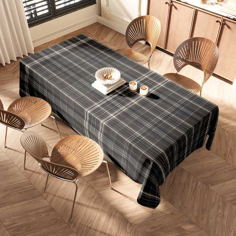 Plaid Dining Tablecloth Modern Black White Checkered Table Cover for Home Decor Versatile Table Linens Set with 4 Blue Placemat H251211