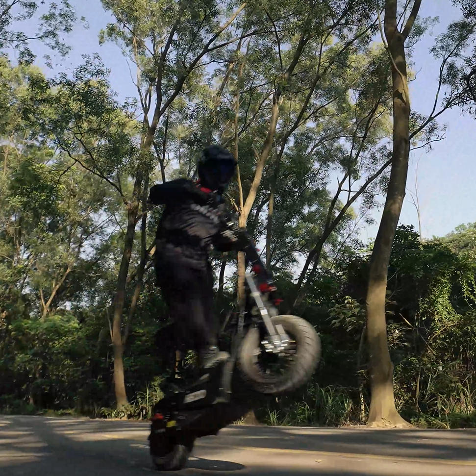 HEZZO F8 Escooter 72V 10000W Powerful 16Inch Electric Scooter 62Mph 50Ah 21700 93Miles Foldable Offroad Scooter With Seat