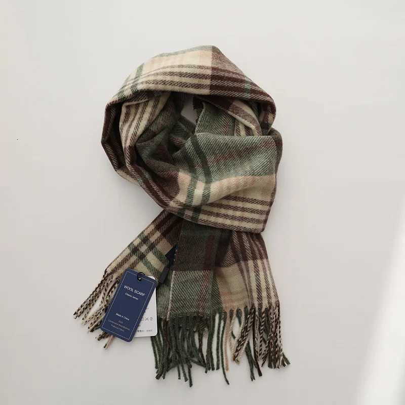 New Fashion Design Pure Wool Plaid Women Men Scarf British Classic Warm Couple Scarves High Quality Multicolored Tassel Muffler Y251211