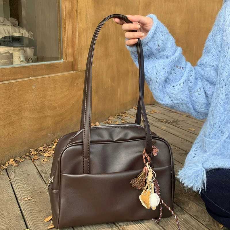 Korean Style Large Capacity Single Shoder Wens Bag Versatile Vintage Underarm Bag Autumn 2025 New Arrival Tote Bag Y251211