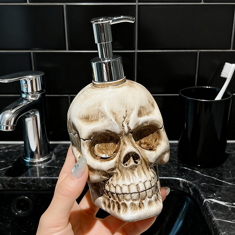Liquid Soap Dispenser Skull Soap Dispenser Bottle Refill Pump Halloween Decor Shampoo Holder Soap Dispenser Ornament for Home Bathroom 230820
