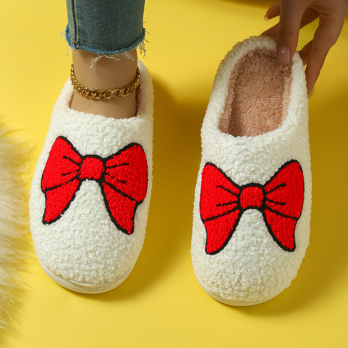 Xmas Dachshund Plush Slippers Fuzzy Dog Slippers Comfortable Closed Toe Slippers Cute Soft Furry Slipper Anti Slip for Men Women 251129