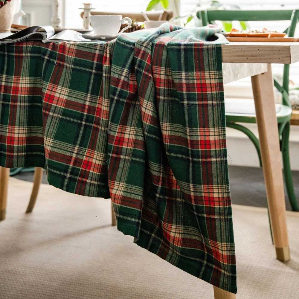Christmas Decoration Table Cloth in Multiple Colors Rectangular Table Cover Checkered Dust-Proof Tablecloth for Christmas Party H251211