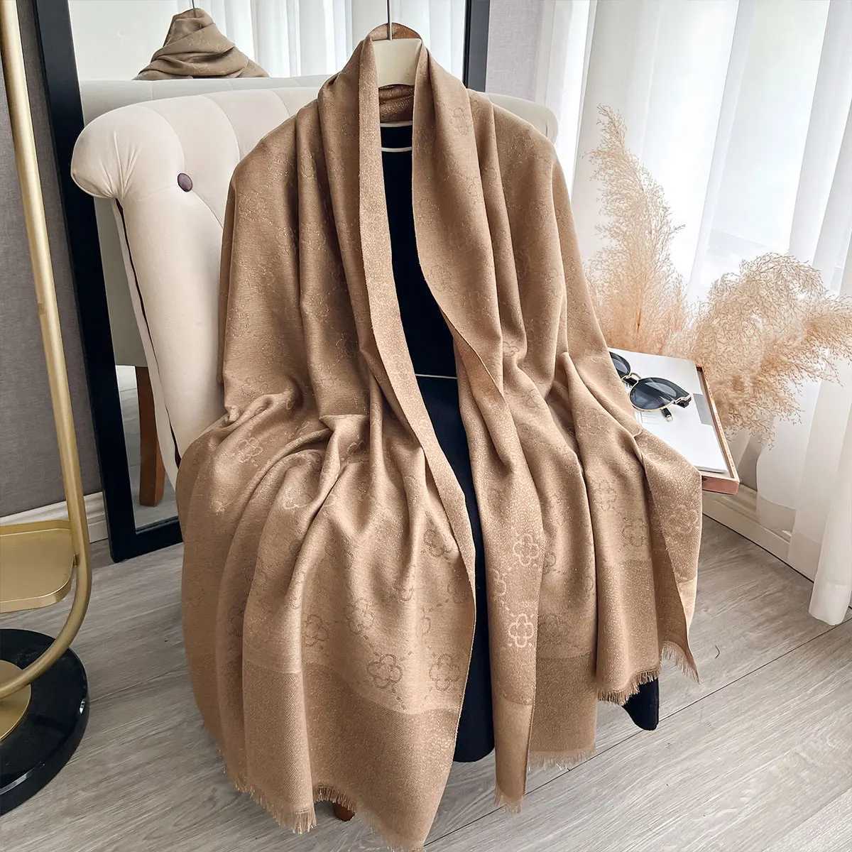 Elegant Ladies Muslim Hijab Golden Thread Scarves With Spring and Autumn Sun Protection Scarf Decoration Shawl Wrap Headscarf Y251211
