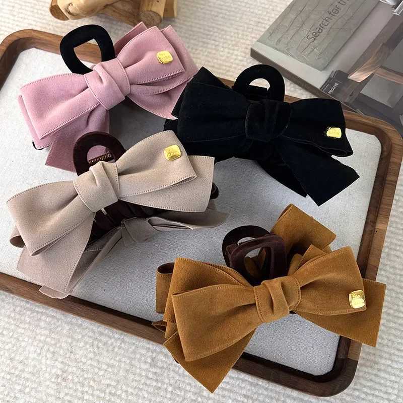 Fashion Bow Hair Cl Shark Clip Retro Suede Veet Solid Color Hairpins for Wens Temperament Hair Clips Fem dr Gift Y251210