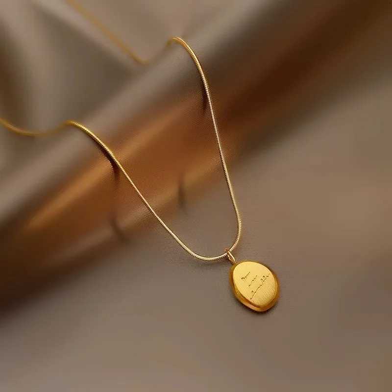 Titanium Initial Chains Choker Necklace Women Stainless Steel Jewelry Non-Fading Simple Pendant Ladies Fashion Jewelry M251211