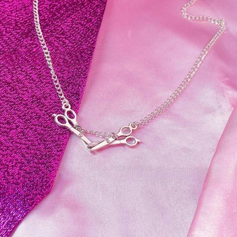 Fashion Personality Two Small Silver Color Scissors Pendant Necklace for Women Halloween Gothic Punk Choker Chain Jewelry Gifts M251211