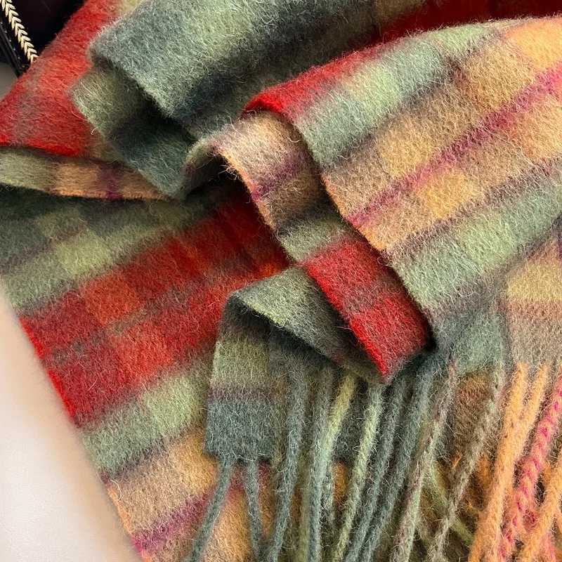 100 Pure Wool Plaid Scarf Women Winter 2025 New Green Checkered Shawl for Coat Y251211