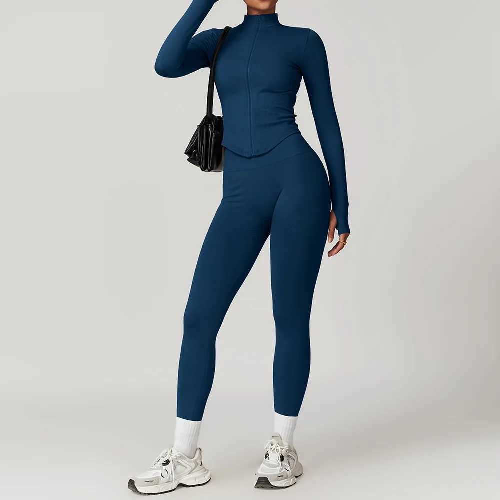 Seamless Yoga Suit 2/3PCS Yoga Set Women Sportswear Sports Bra High Waist Leggings Shorts Gym Long Sleeve Outfit Workout ClothesT251211