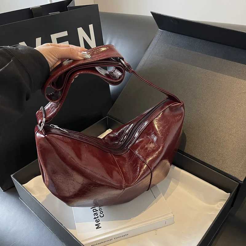 Leather PU Crescent Bag Wen Small Crossbody Bags Casual Shoder Dumpling Half Mo Bag Sahel Purse Cmute Bag Y251211