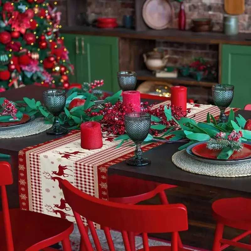 Christmas Table Runner Red Reindeer Snowflake Plaid Pattern ic Holiday Decor for Kitchen Dining Room Party H251211