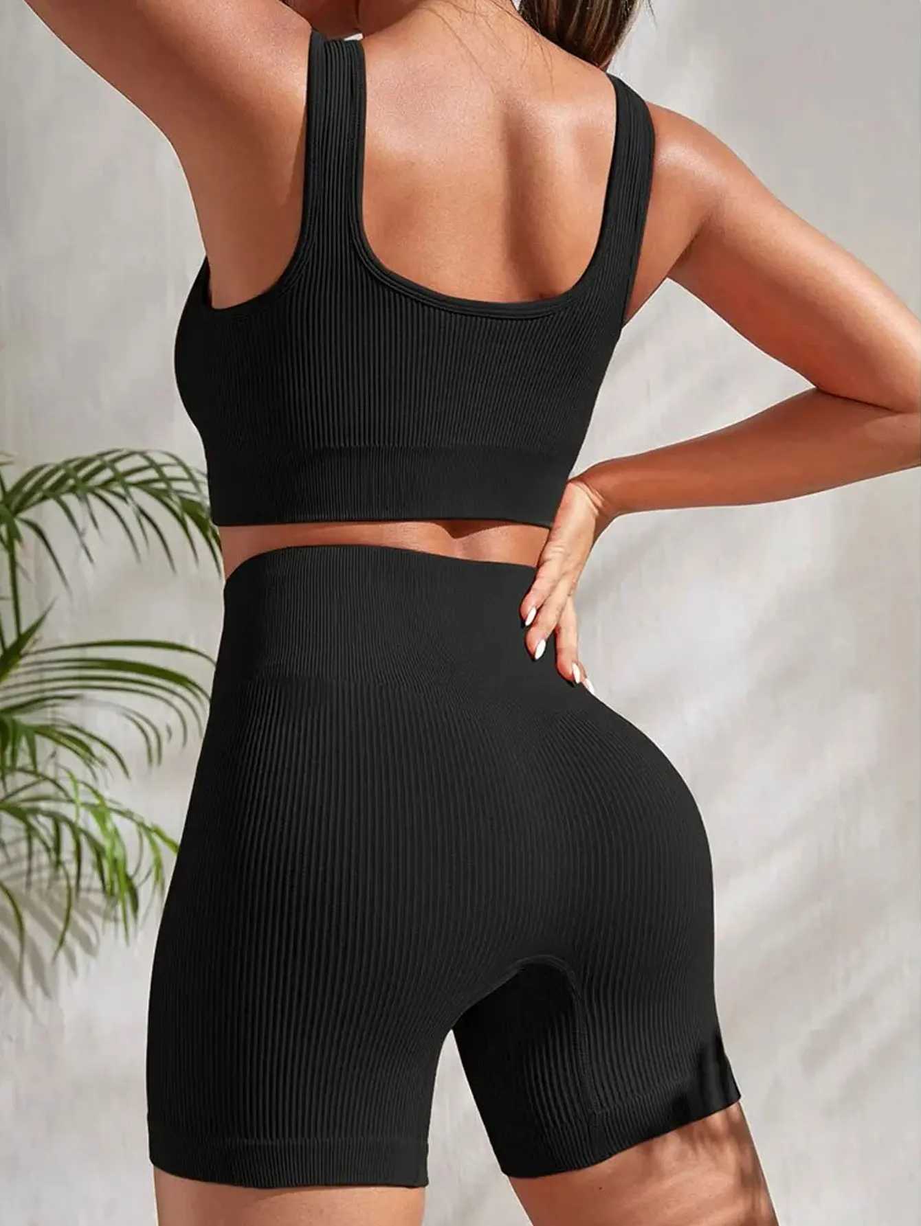 CZGUKE Ribbed Yoga Exercise Set Womens Seamless Umbilical Bra Shorts Set Comfortable and Elastic Cycling Fitness SportswearT251211