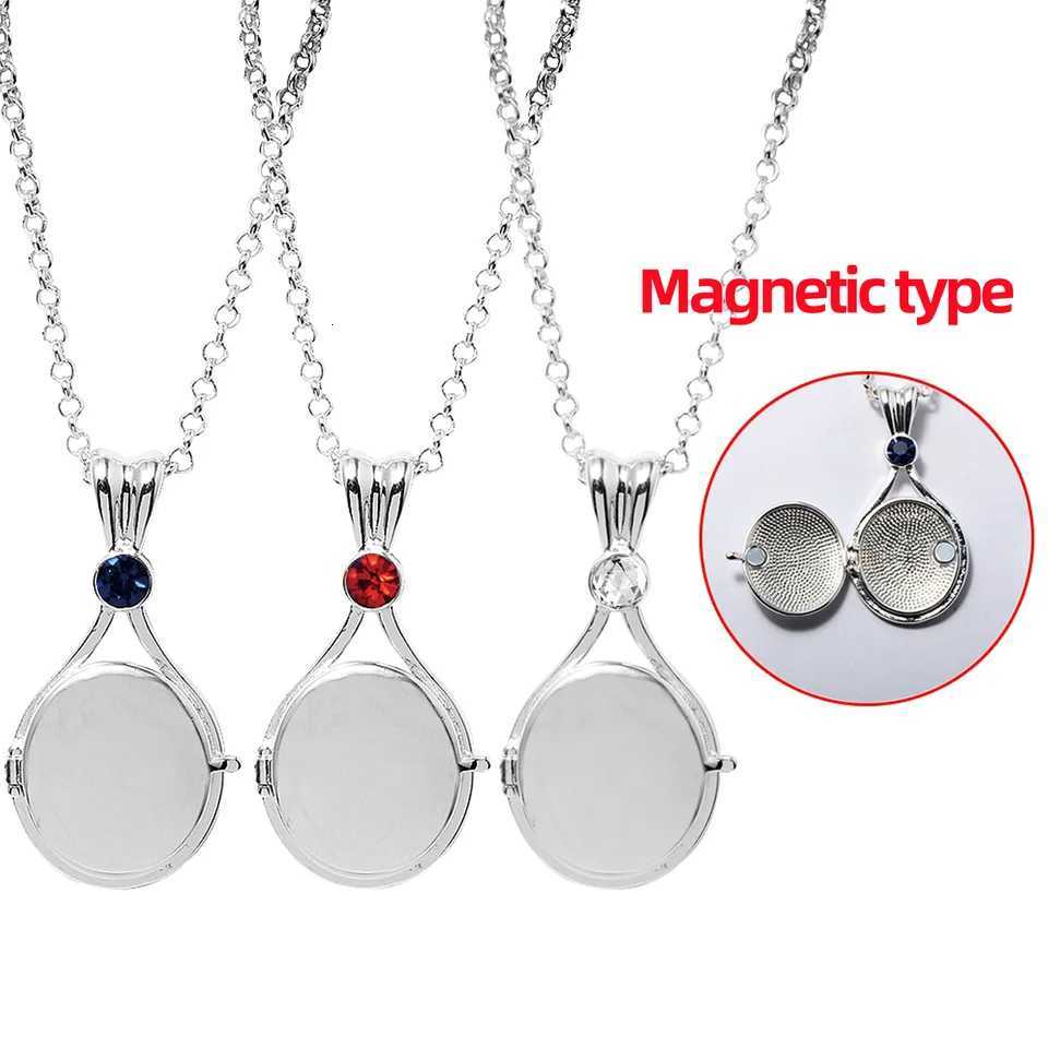 H2O Red Sand Mark Necklace Mermaid Shell Magnetic Closable Womens Pendant Accessories Men and Womens Role Playing Jewelry Gift M251211