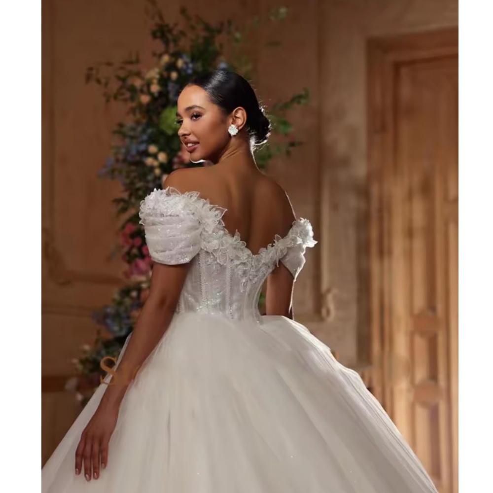 Luxury Wedding Princess Dresses Strapless Beading Illusion Long Sleeves Sweatheart Dress Fluffy Bride V Neck Bridal Gowns Vestidos De Novia