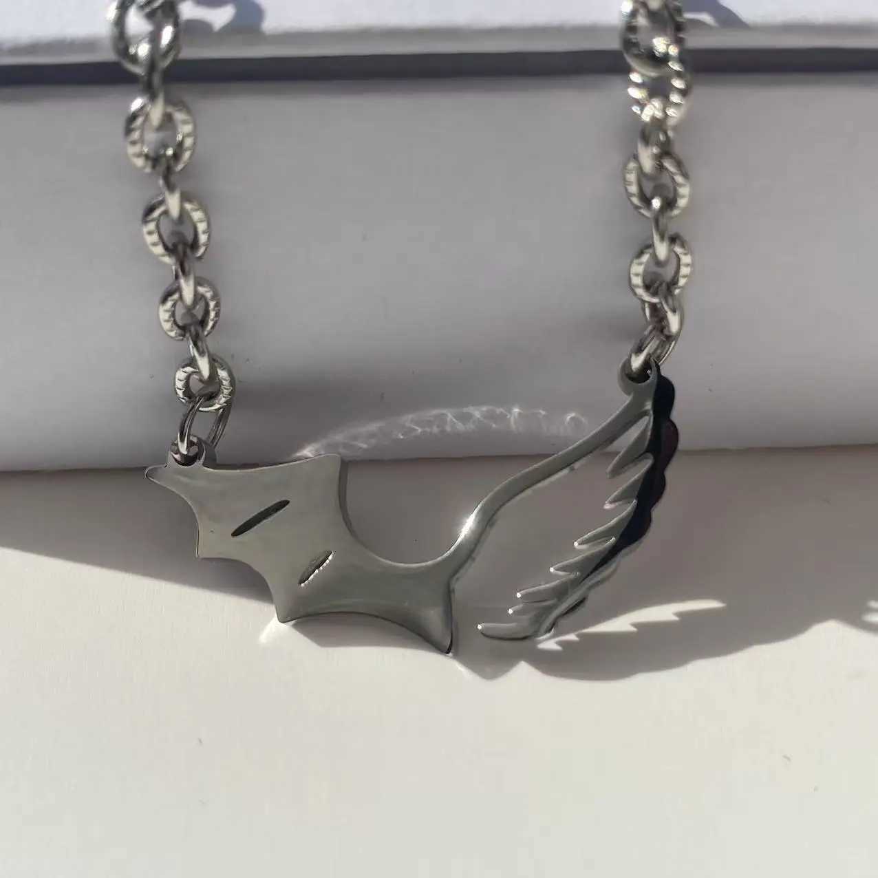 High-quality Stainless Steel Angel and Devil Wings Pendant Necklace Personalized Design Hip-Hop Mens and Womens Gift Necklace M251211