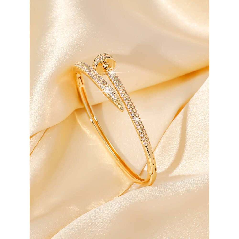 Bracelet Designer bangle luxury jewelry Bracelets for women stainless copper with 18K gold silver High-quality fashion Zircon inlay Holiday and Festiv