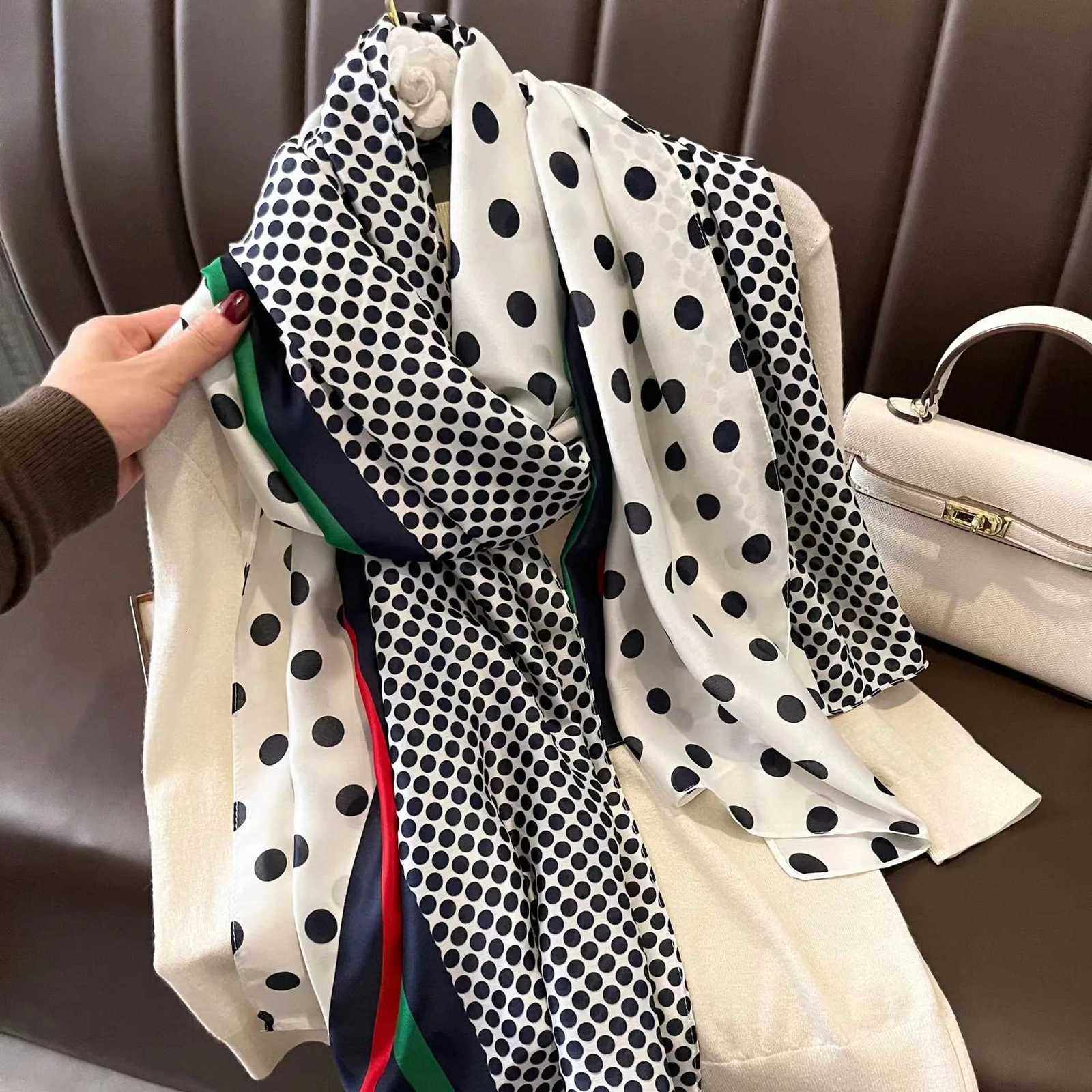 18090cm Luxury Brand Spring Summer Autumn Women Clothing New Fashion Color matching printed silk scarf lady popular turba Y251211