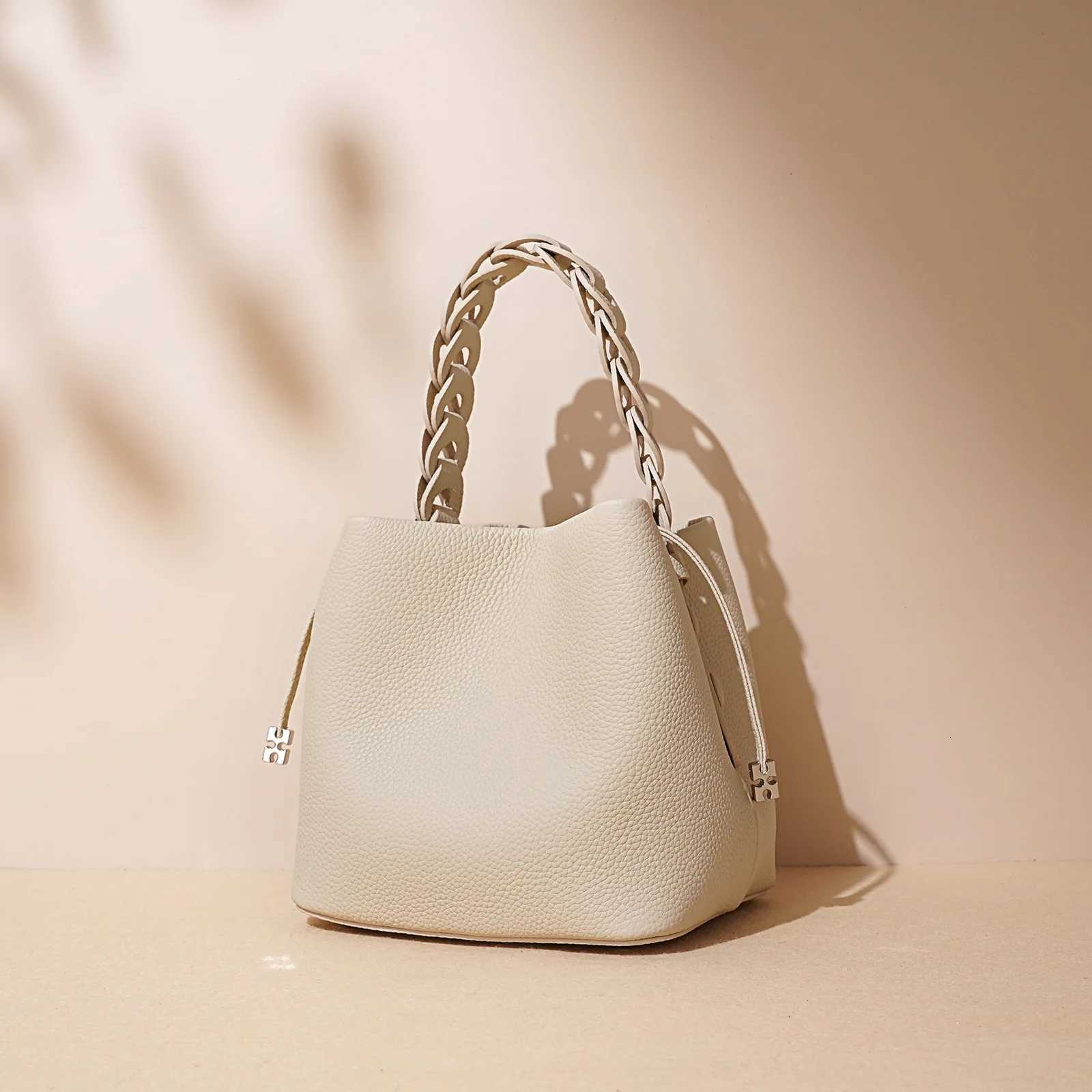 New first layer of cowhide bucket bag spring high-grade textured leather crossbody bag cmuter ry shoder elegant handbag Y251211