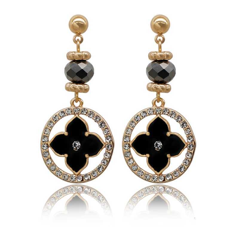 Black Enamel wer Post Earrings For Wen Rhinestones Hollow Tren New Korean Styles Fashion Jewelry Party Accories MQ003 Y251210